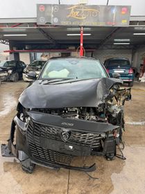 Peugeot 208 1,2 sinistrato - 2025