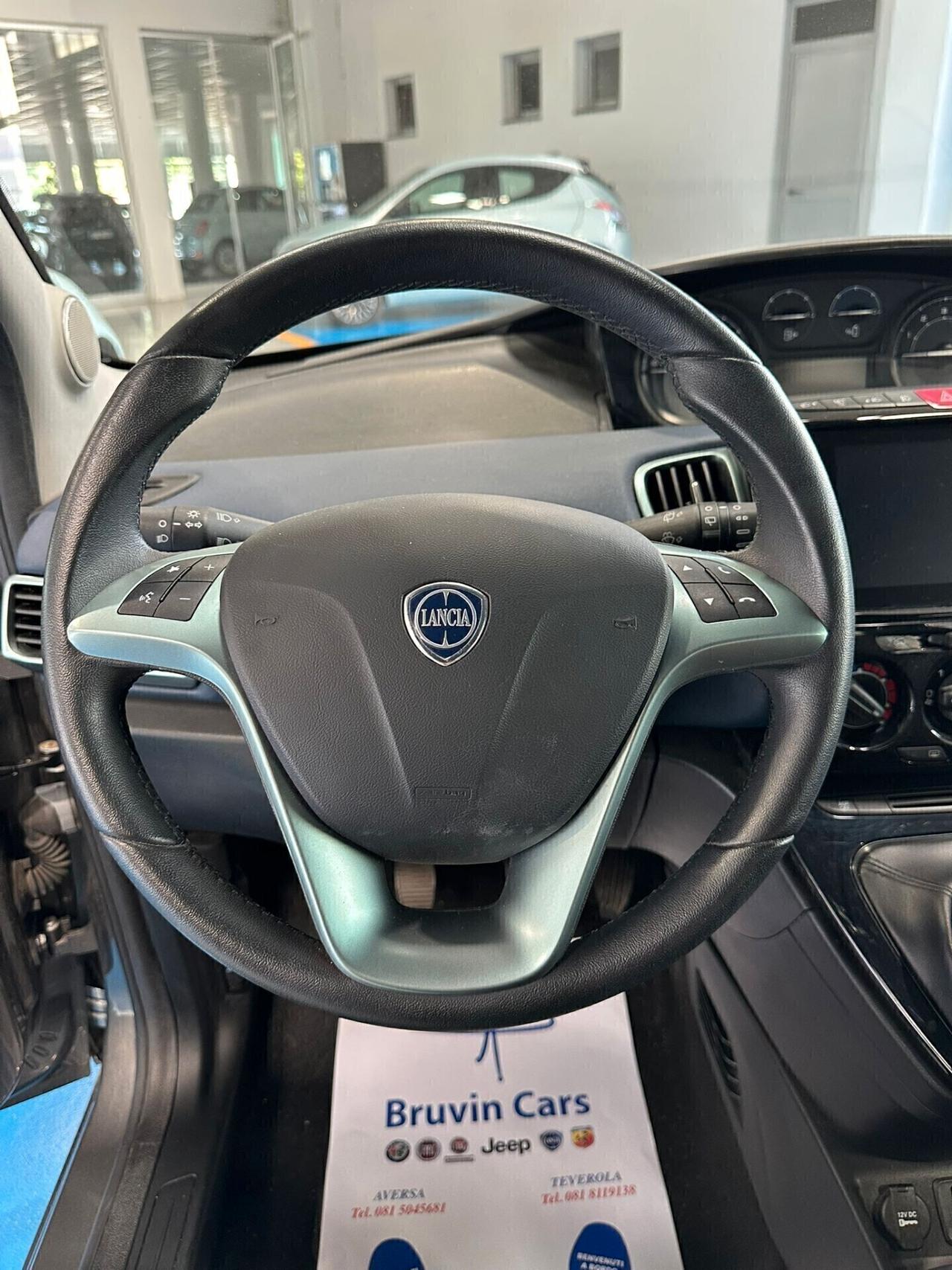 Lancia Ypsilon 1.0 2024 Hybrid Platino km aziendale