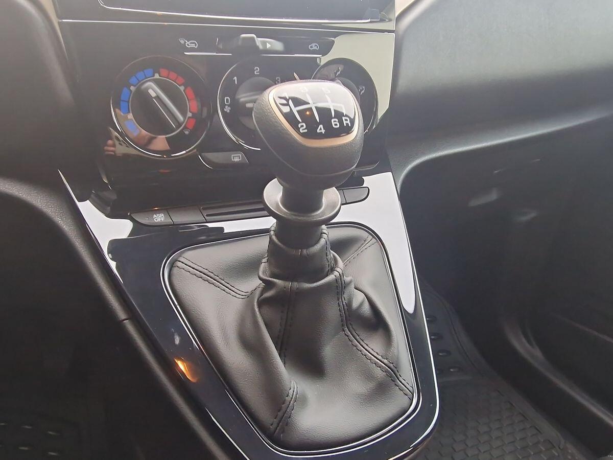 KM0 - LANCIA YPSILON 1.0 IBRIDO ALBERTA FERRETTI