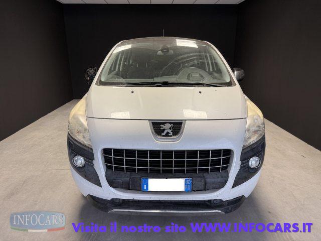 PEUGEOT 3008 1.6 e-HDi 112CV Autom.