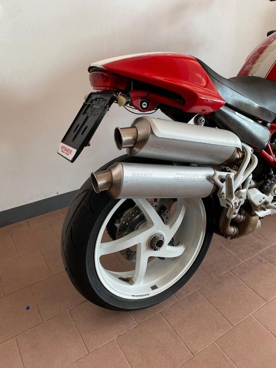 Ducati Monster S2R 1000