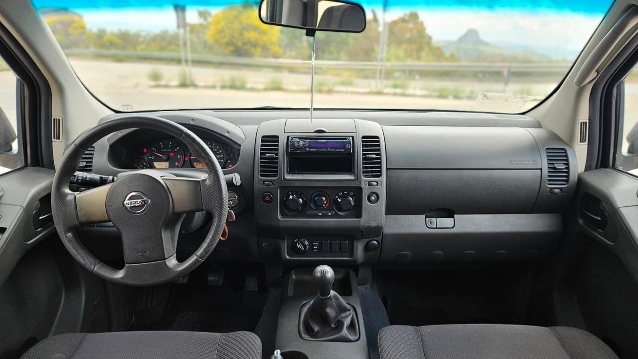 Nissan Navara 2.5 dCi 171CV 4 porte Double Cab LE