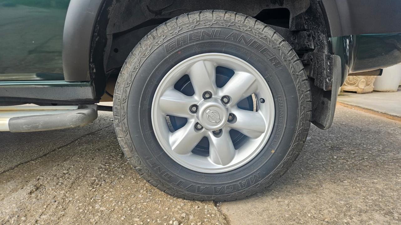 Nissan Terrano II 2.7 125cv 3p. SE (Autocarro)