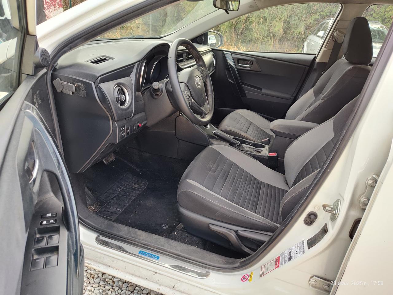 Toyota Auris Touring Sports 1.8 Hybrid Active