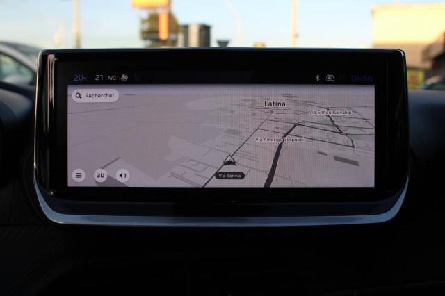 Peugeot 2008 1.2 Allure s&s 130cv eat8 con Navigatore e Carplay