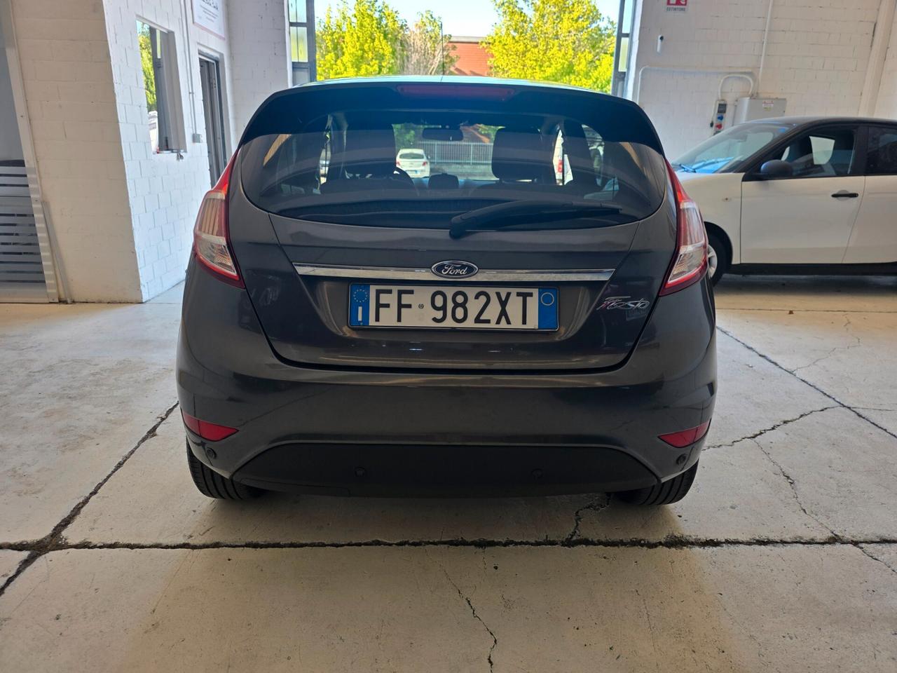 Ford Fiesta Titanium 1.4cc benzina GPL