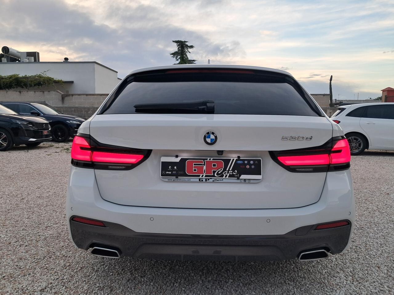 Bmw530Touring-M-SPORT-249cv-VIRTUAL*PELLE*LED*