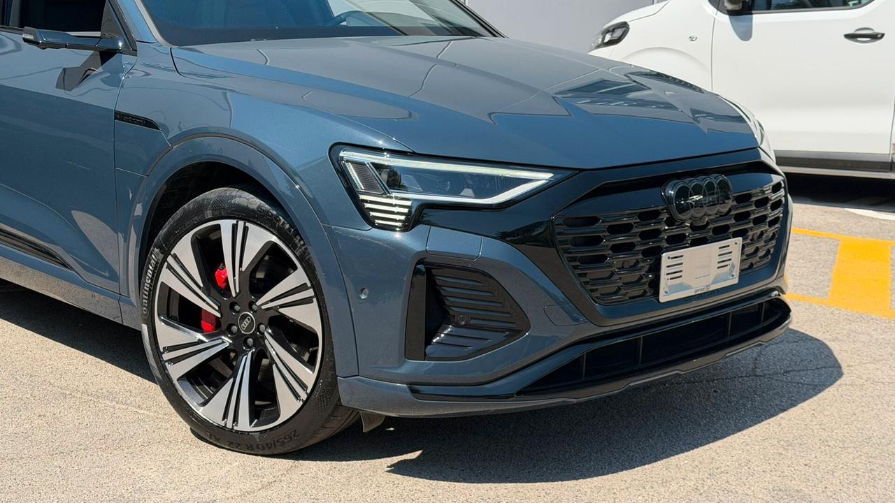 Audi Q8 e-tron SPB 55 quattro S line edition