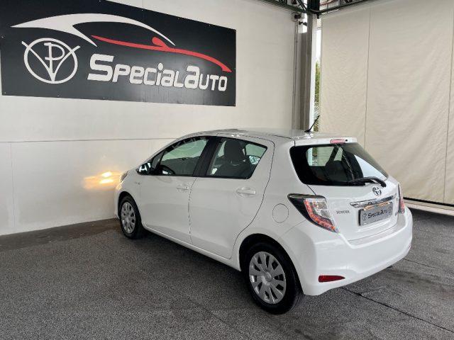 TOYOTA Yaris 1.5 Hybrid lounge 71000km