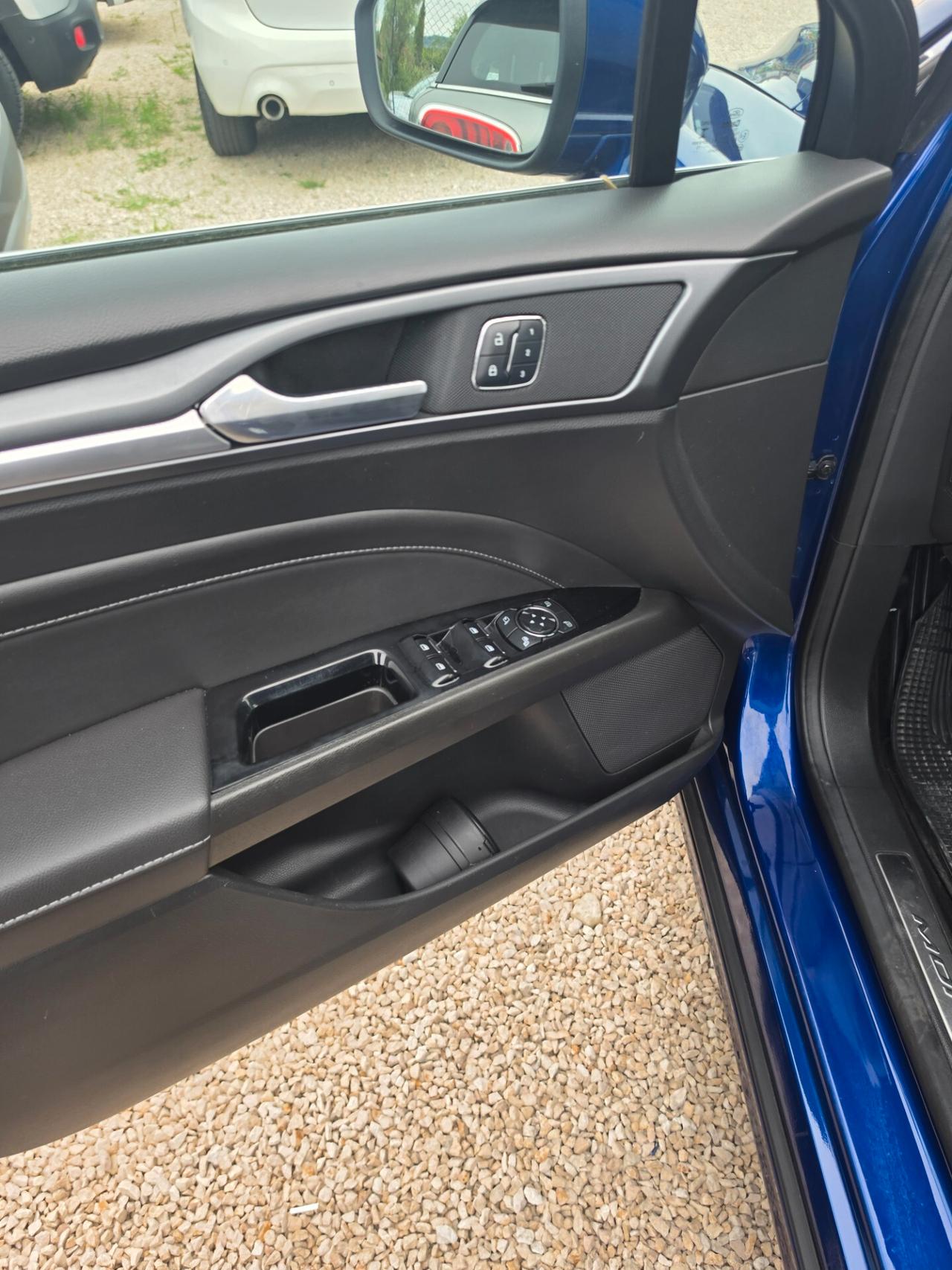 Ford Mondeo 2.0 TDCi 150 CV S&S Powershift 5p. Titanium Business