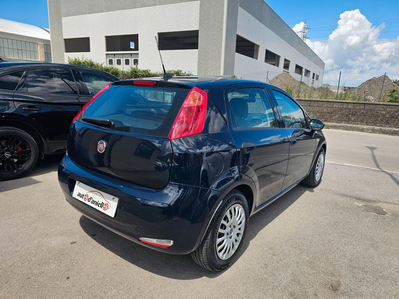 Fiat Punto 1.3 MJT II S&S 95 CV 5 porte Street