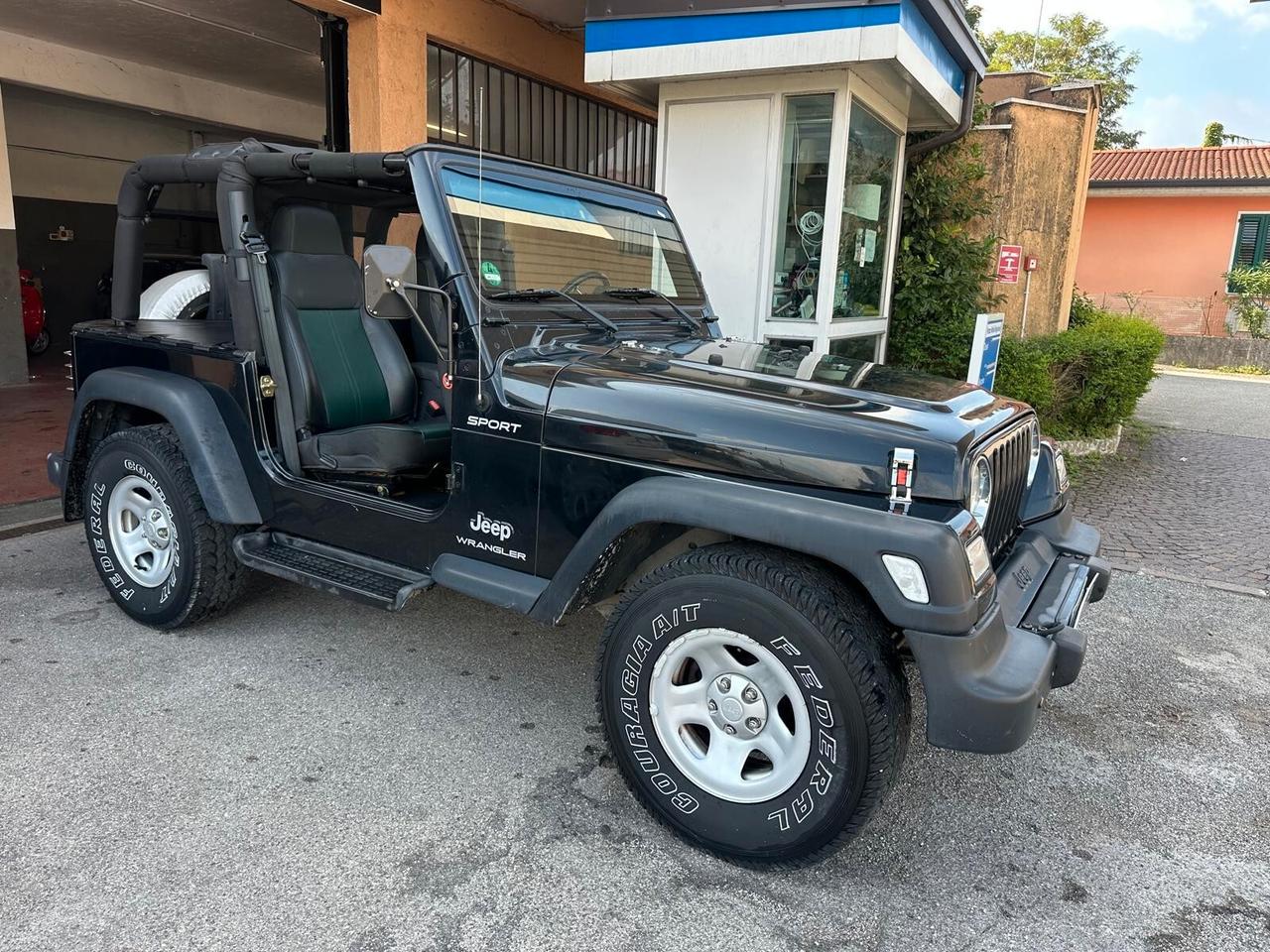 Jeep Wrangler Hard Top 4.0 Sport c/abs,CL GPL
