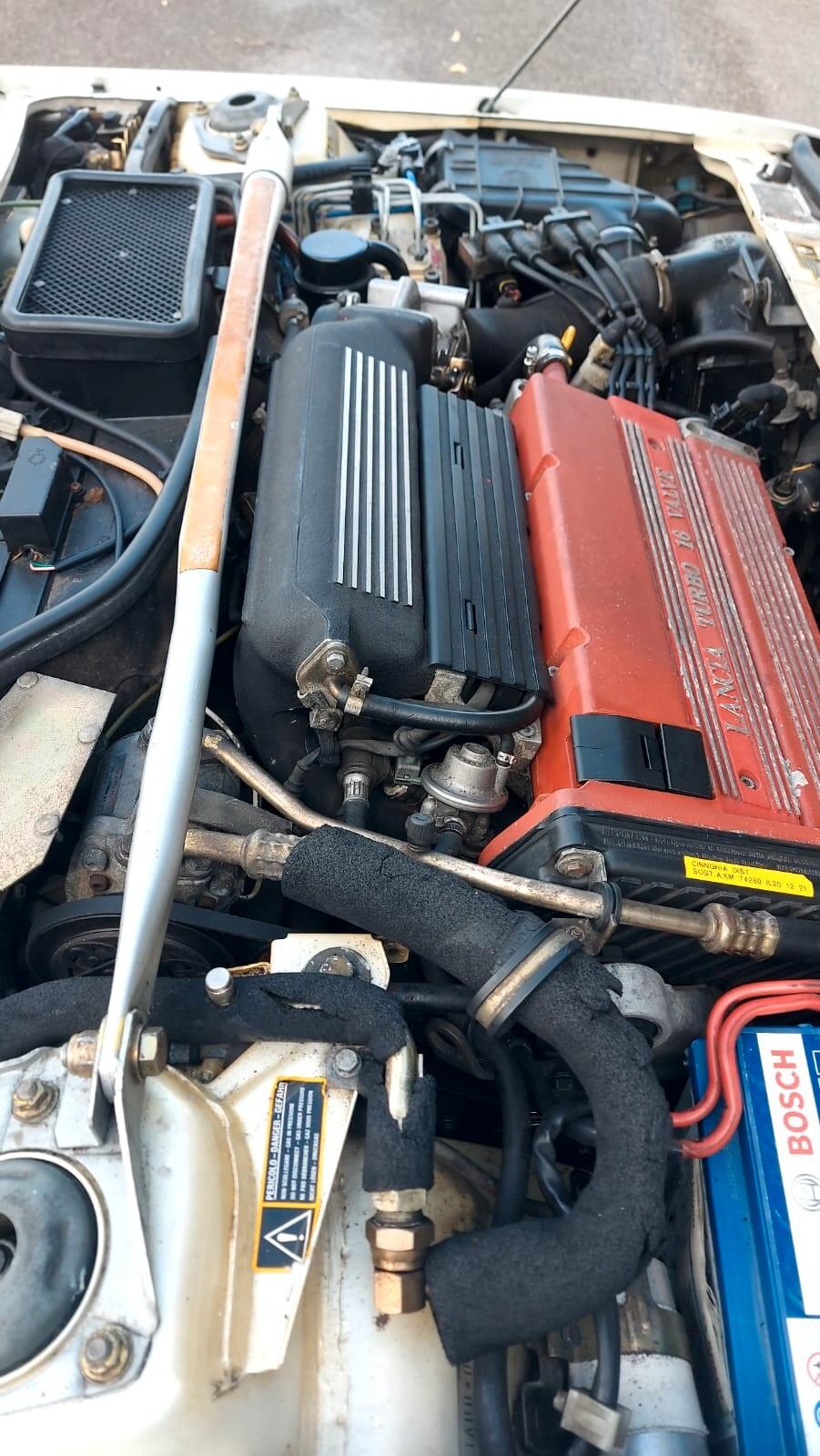 Lancia Delta 2.0i.e. turbo 16V cat HF integrale Edizione Speciale bianco perla