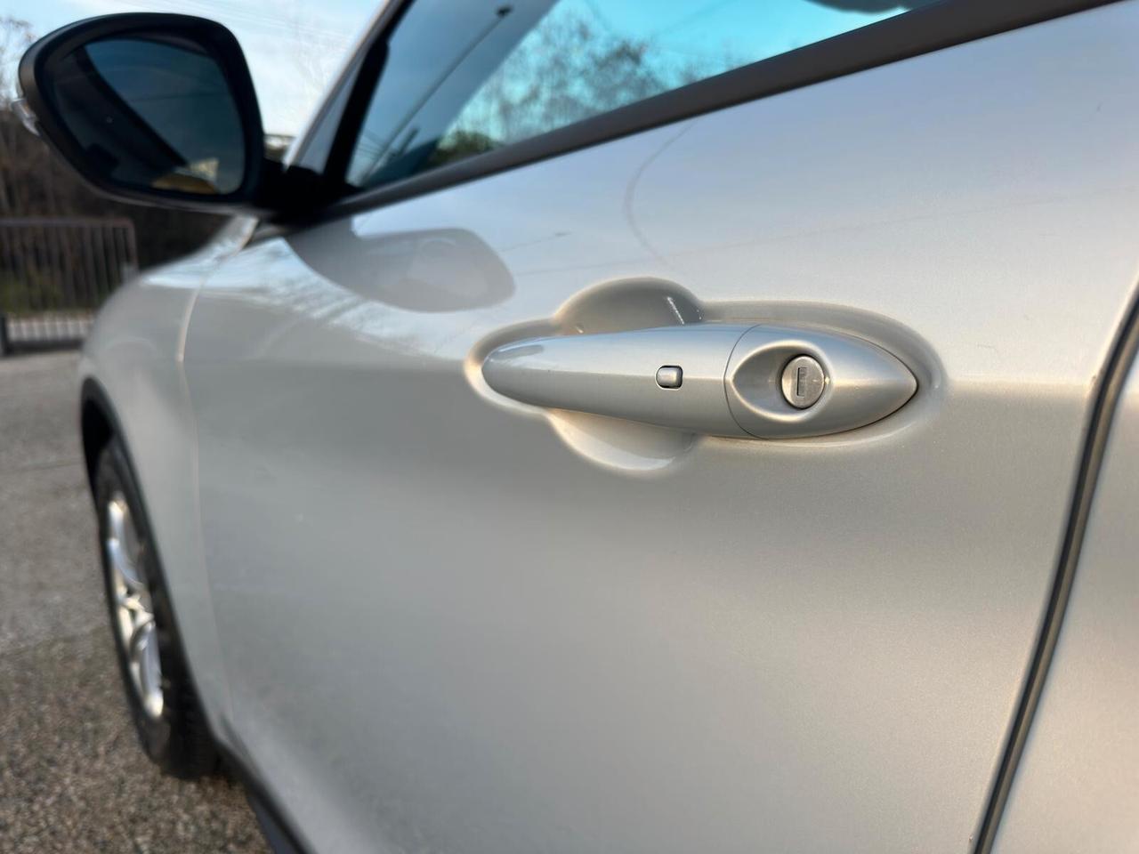 Alfa Romeo Stelvio 2.2 Turbodiesel 160 CV AT8 RWD Business