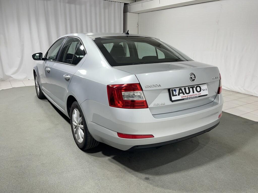 Skoda Octavia 1.6 tdi CR Ambition 105cv