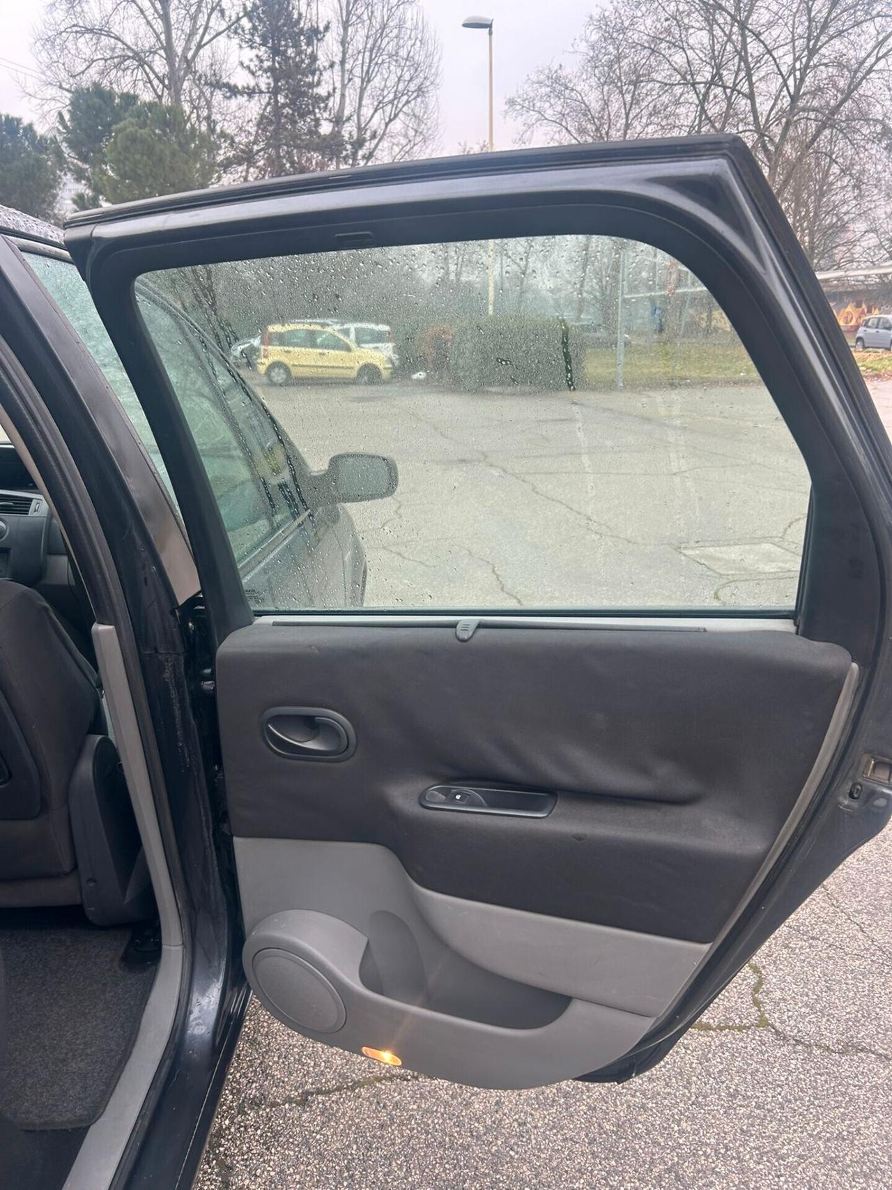 Renault Scenic Scénic 1.9 dCi/130CV Confort