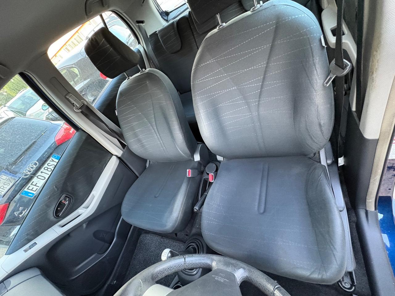 Toyota Yaris 1.0 5 porte Sol