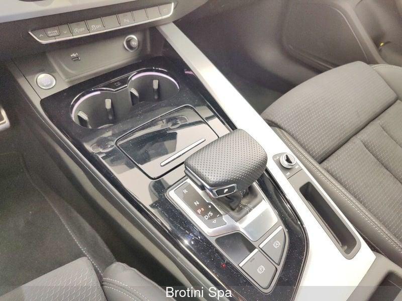 Audi A4 Avant 40 TDI quattro S tronic S line edition