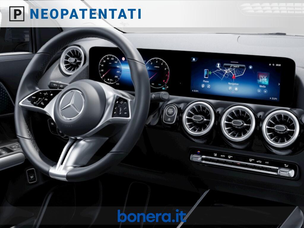 Mercedes GLA 180 180 Progressive Advanced Plus 7G-DCT