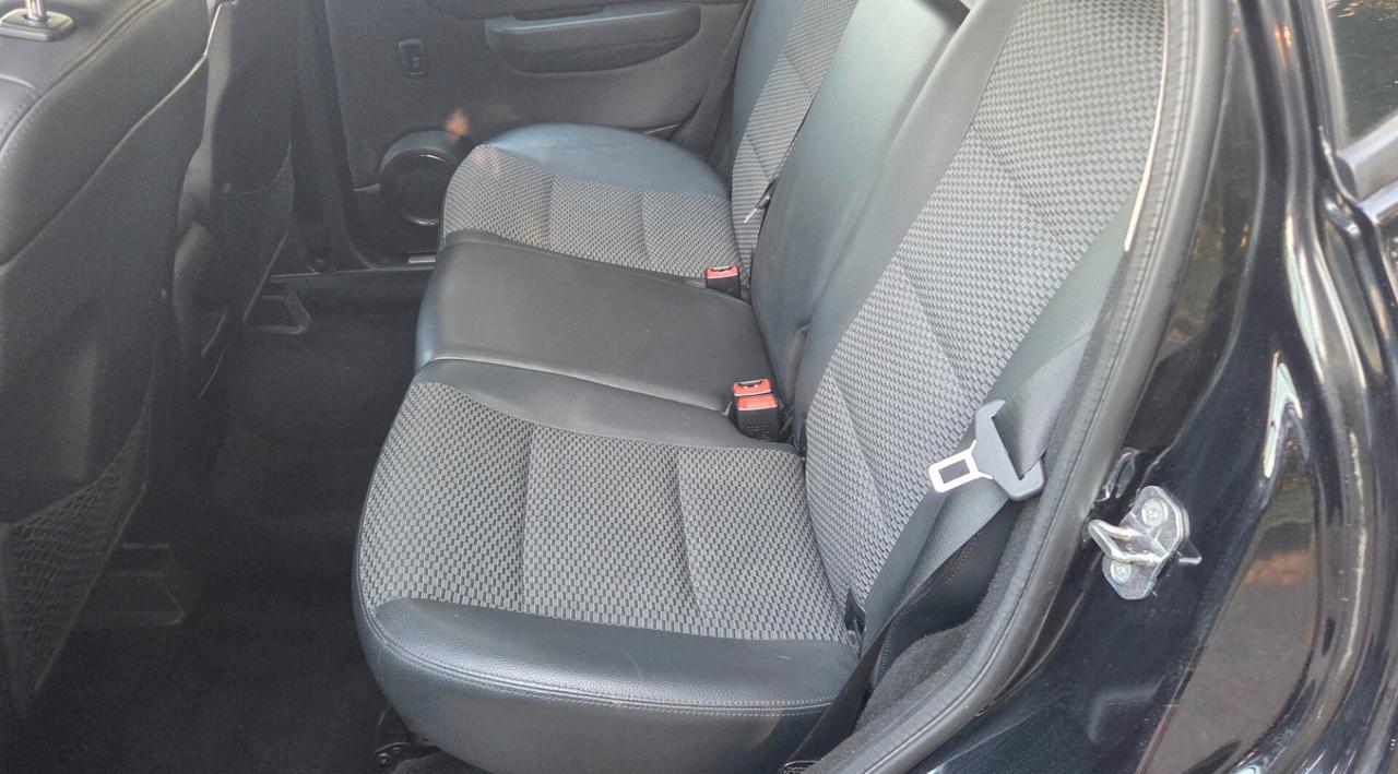 Mercedes-benz A 180 BlueEFFICIENCY Avantgarde