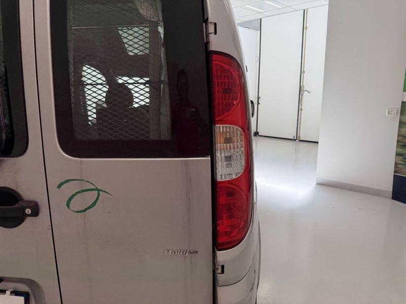 FIAT Doblò Doblò 1.3 Mjt 16V - TRASPORTO DISABILI CON PEDANA ELETTRICA