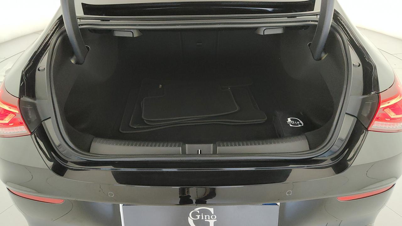 Mercedes-Benz CLA Coupe 220 d Premium auto