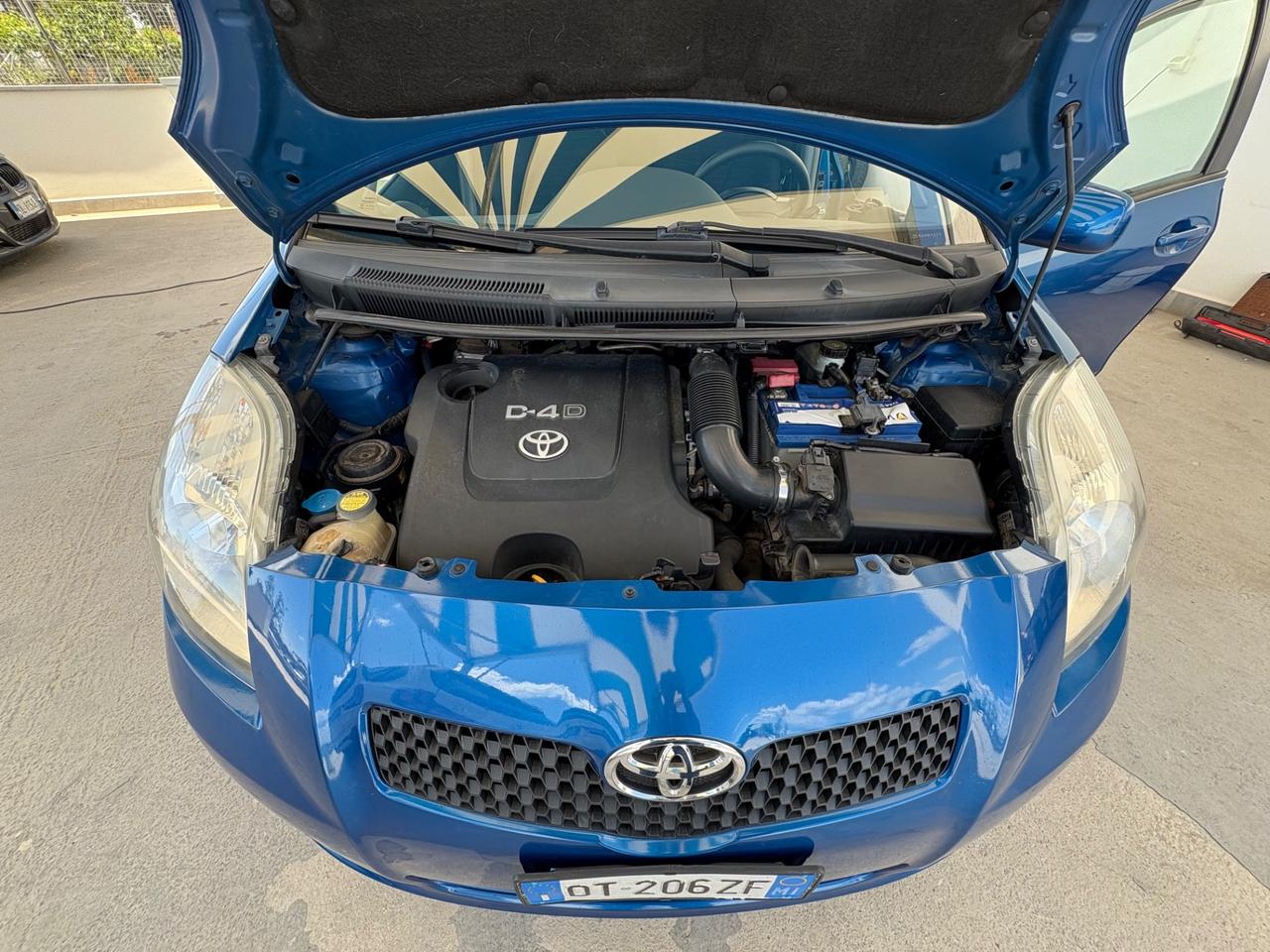 Toyota Yaris 1.4 D-4D DPF 5 porte Sol
