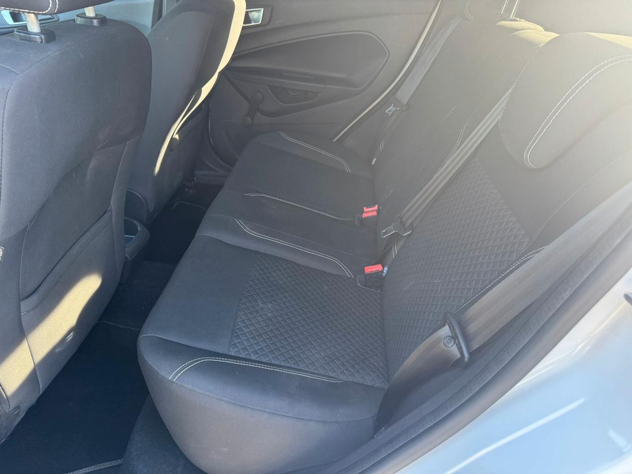 FORD Fiesta 1.5TDCi 75CV 5 porte ST-Line - 2017
