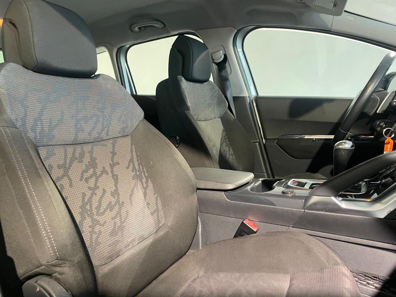 Peugeot 3008 1.6 HDi 112CV CAMBIO AUTOMATICO