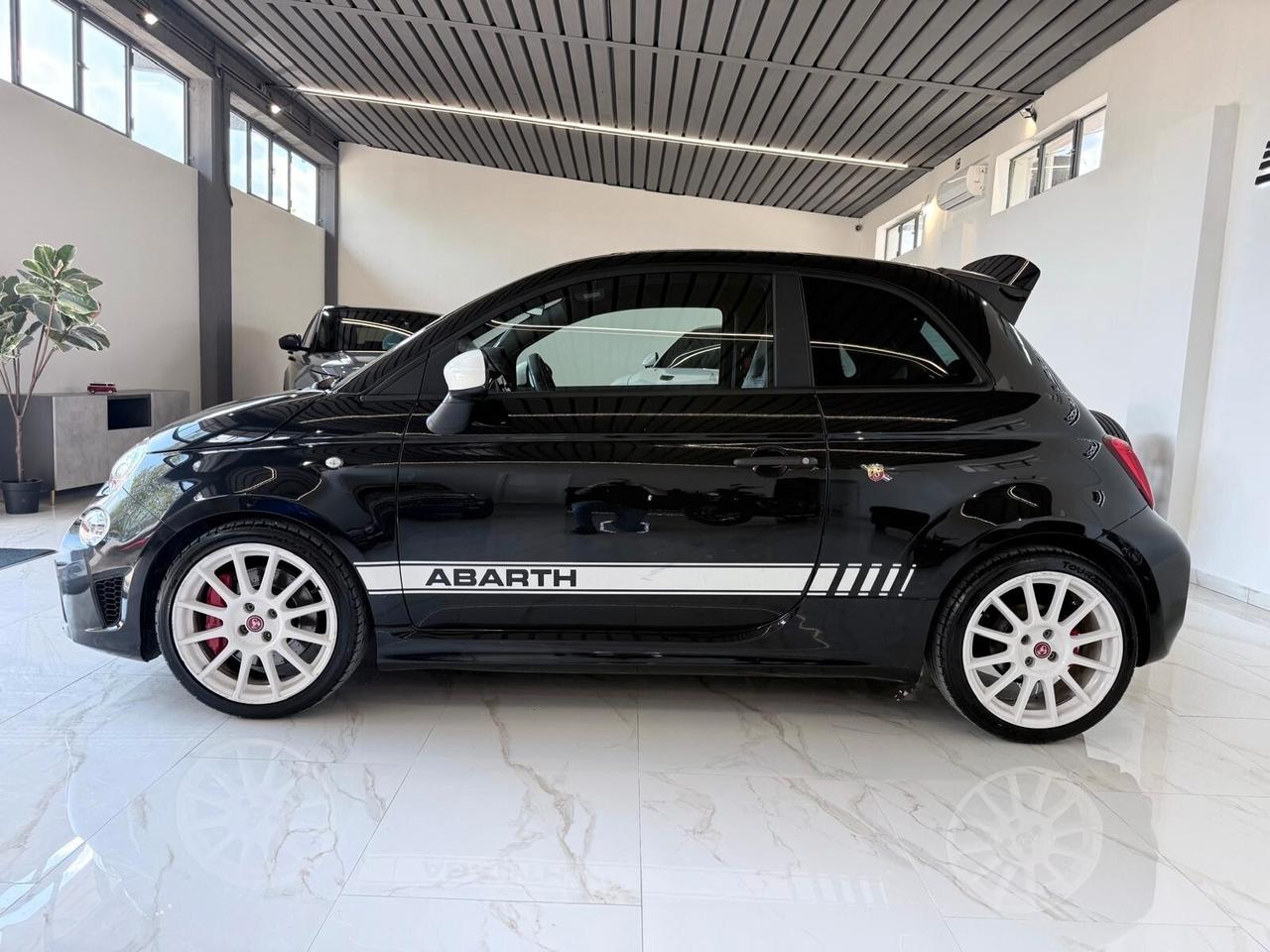 Abarth 695 1.4 t-jet 70th Essesse 180cv auto