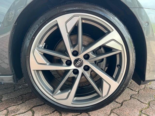 Audi A3 Sportback 40 Tdi Q- S-tr. S-line, 19", Look nero