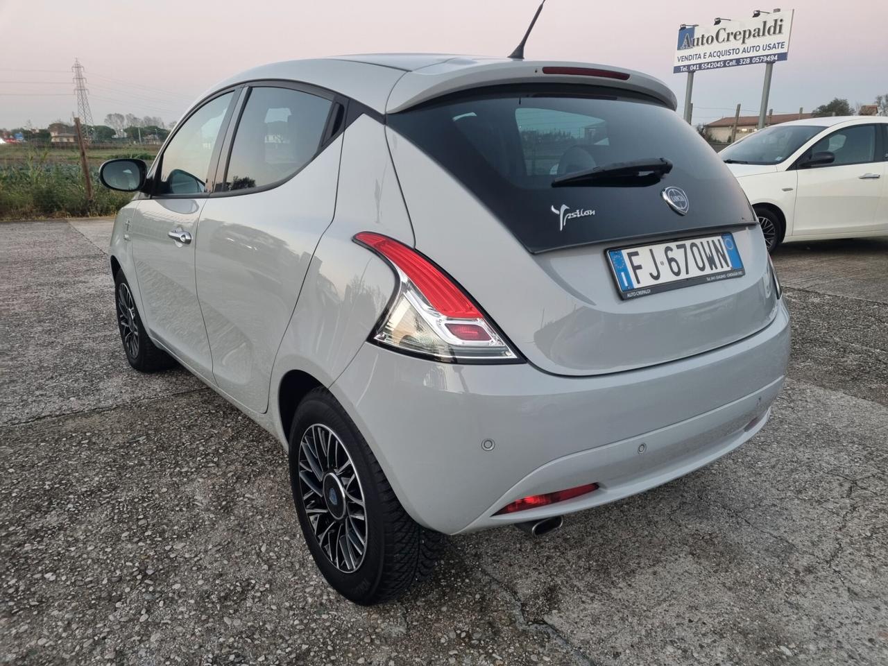 Lancia Ypsilon 1.2 69 CV 5 porte MYA "NEOPATENTATI"