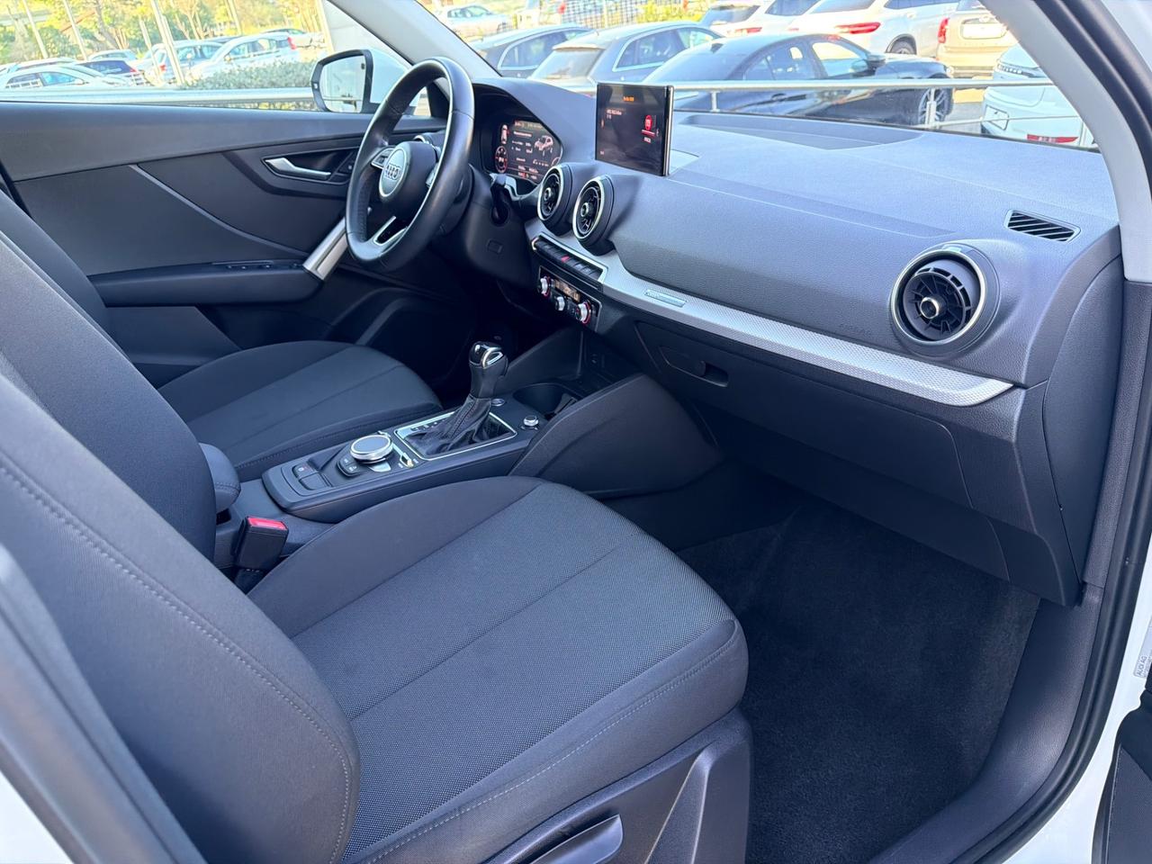 Audi Q2 30 TDI S tronic line Edition uni pro
