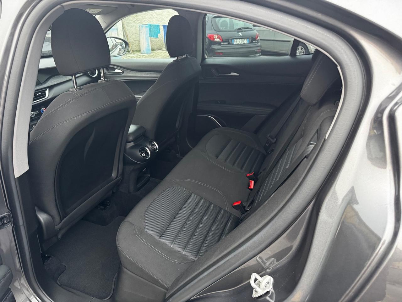 Alfa Romeo Stelvio 2.2 Turbodiesel 190 CV AT8 Q4 Business