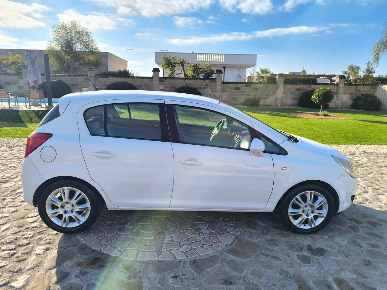 Opel Corsa 1.7 CDTI 125CV 5 porte Cosmo perfetta