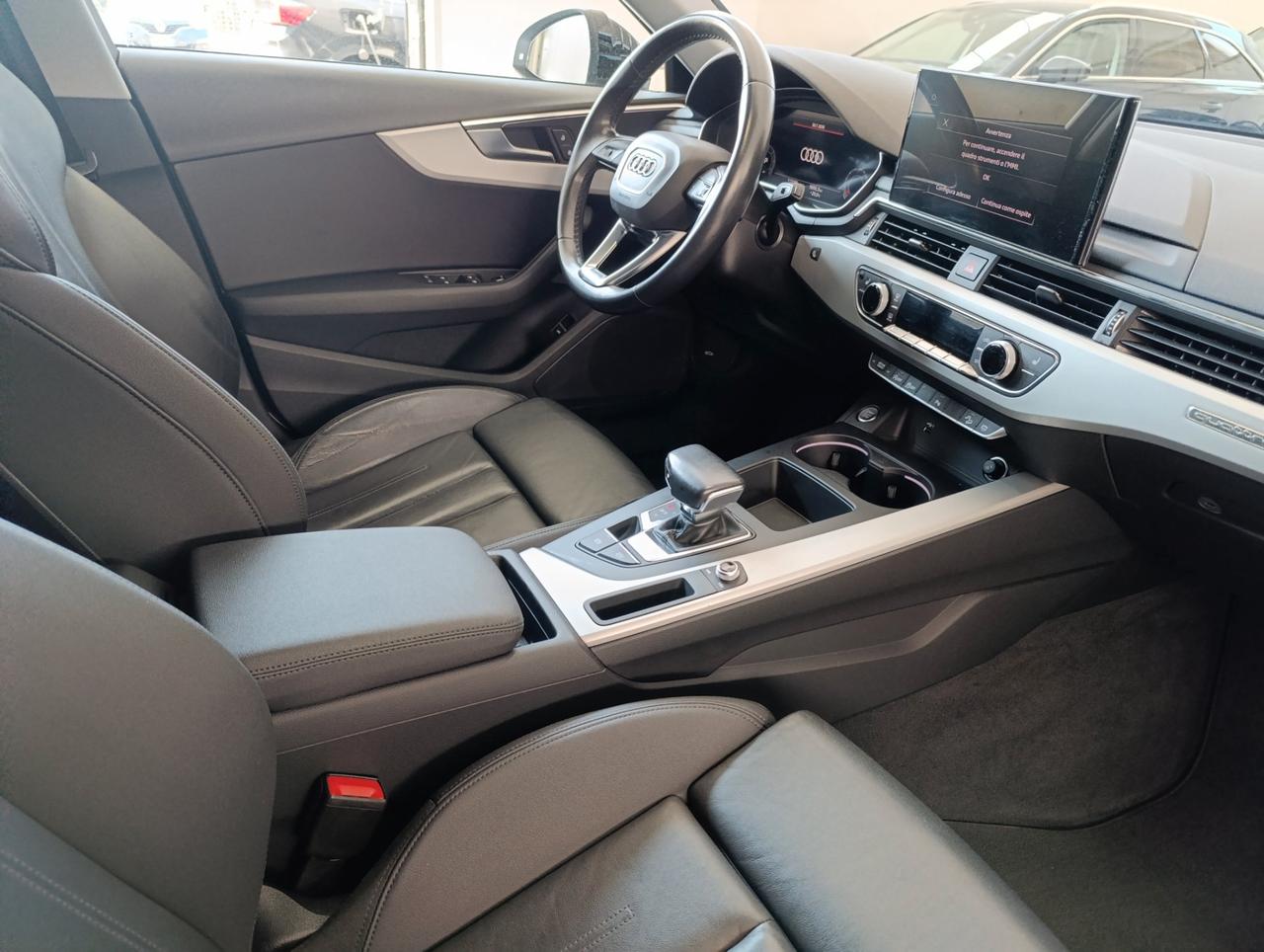 Audi A4 Allroad 40 2.0 tdi mhev Identity Contrast quattro 204cv s-tronic