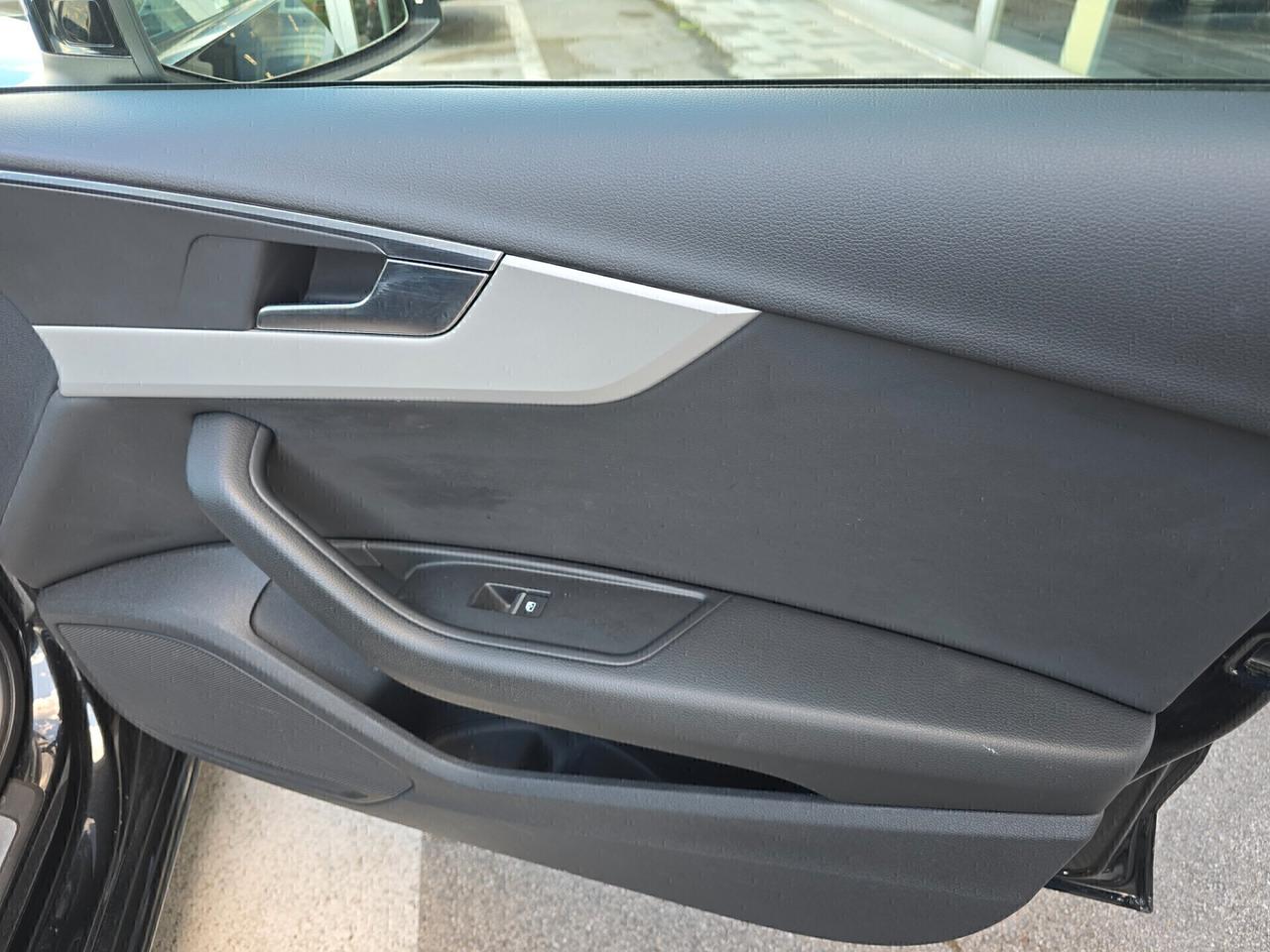 Audi A4 Avant 40 TDI quattro S tronic Bus. 2020