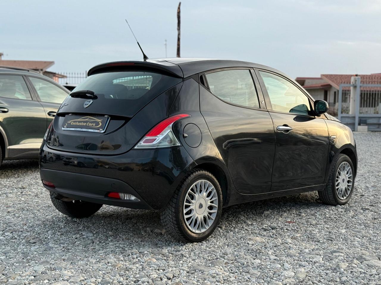 Lancia Ypsilon 1.3 MJT 16V 95 CV 5 porte S&S Silver