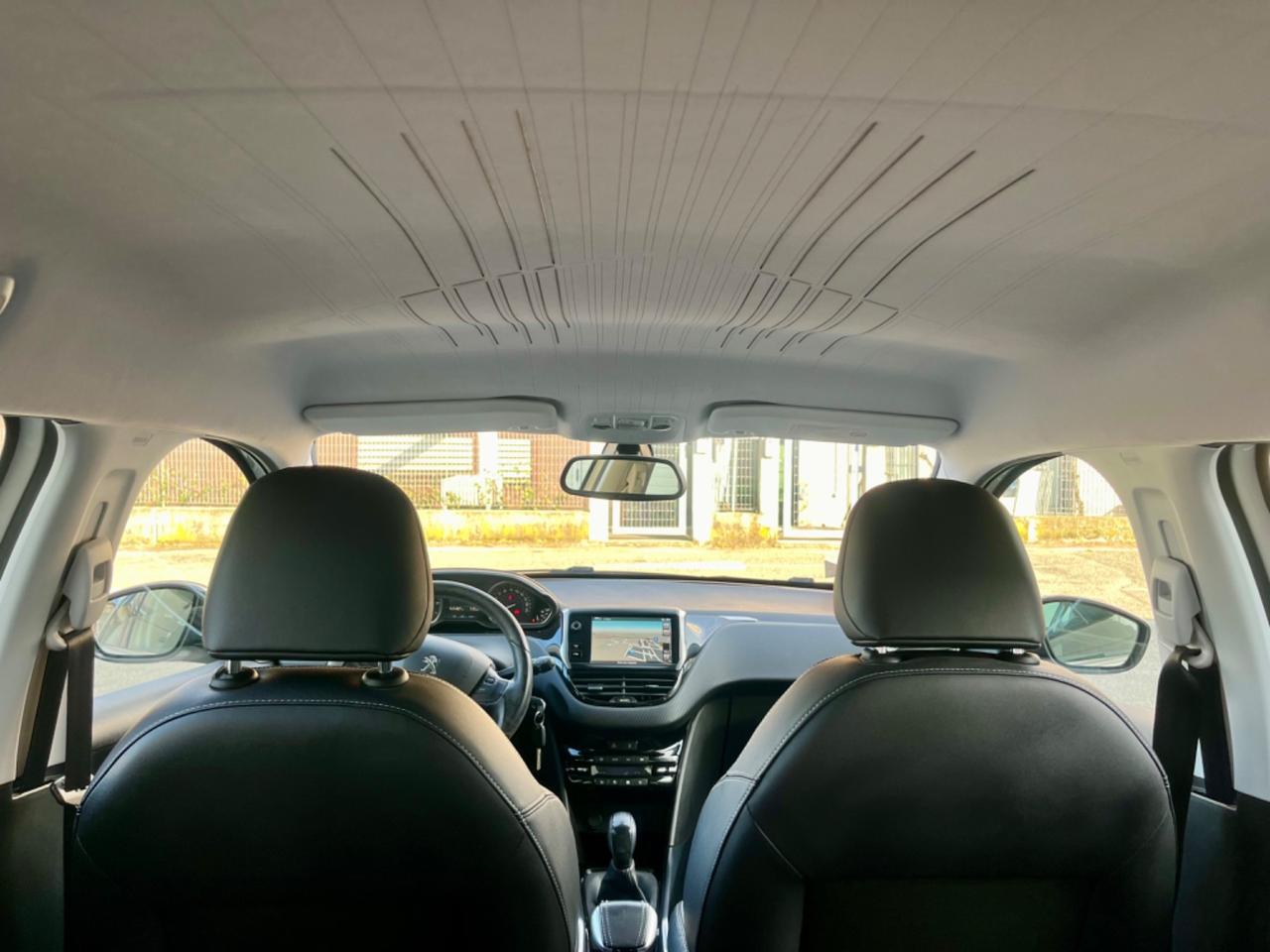 Peugeot 2008 1.6benz 2014 141.000km tagliandati