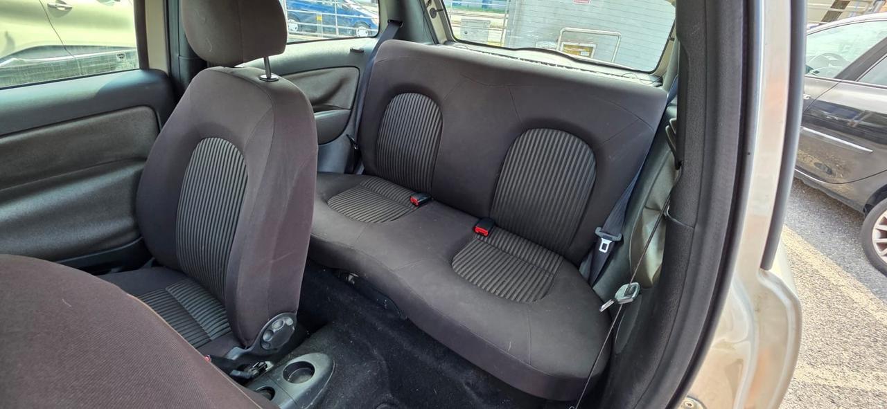 Lancia Ypsilon 1.4 Platino Ecochic GPL