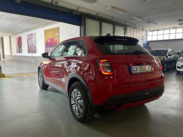 FIAT 600e Red