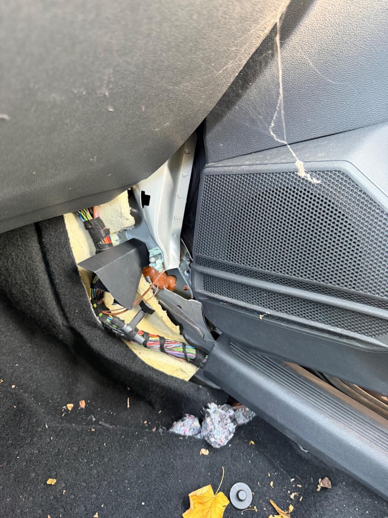 Volkswagen T-Cross 1.0 TSI 110 CV SINISTRATA