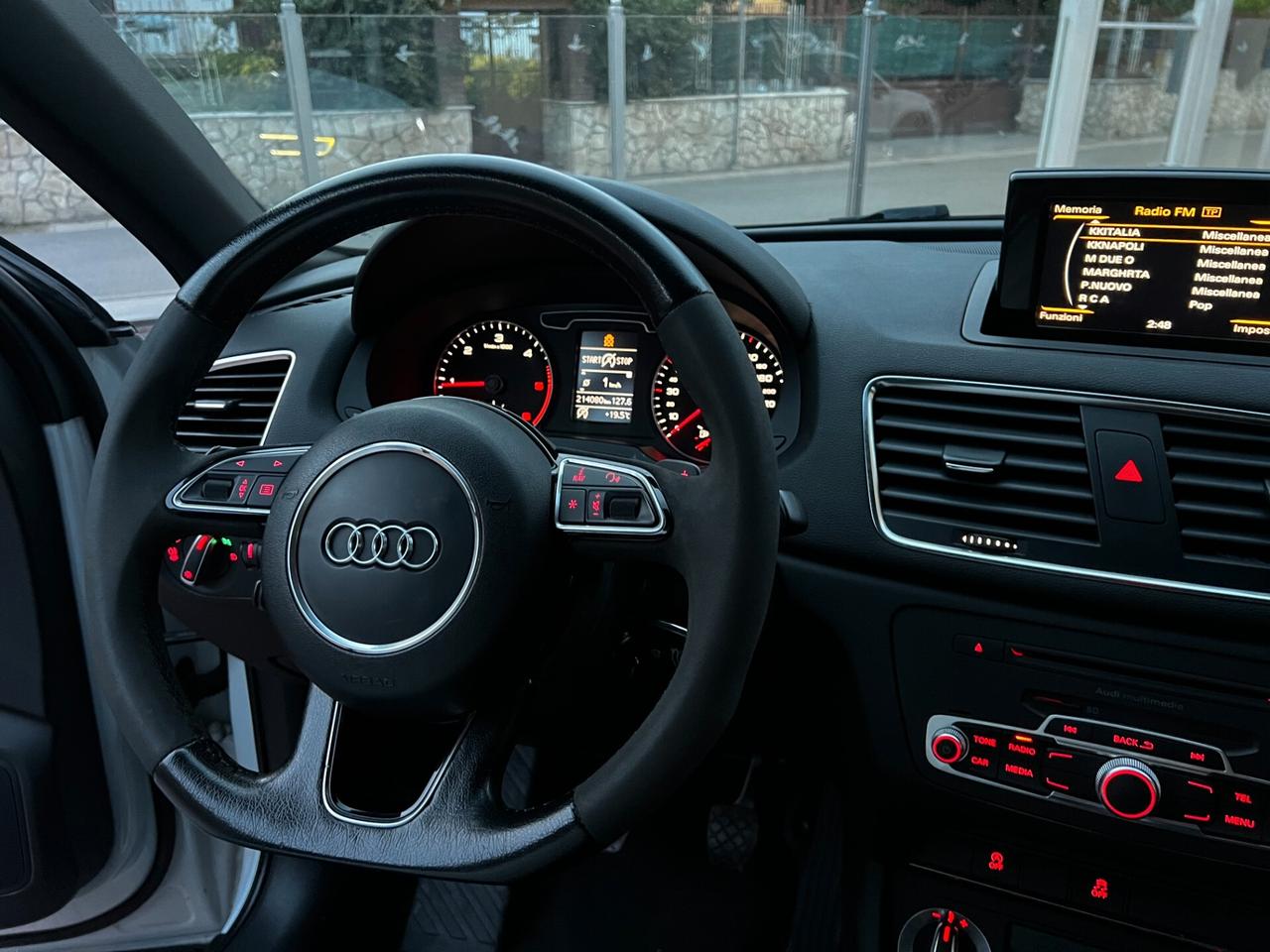 Audi Q3 2.0 TDI 140 CV -2012-TETTO