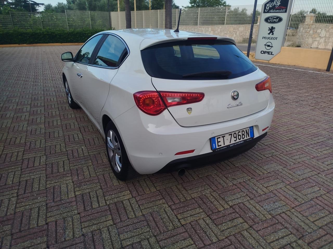 Alfa Romeo Giulietta 1.6 JTDm-2 105 CV Exclusive