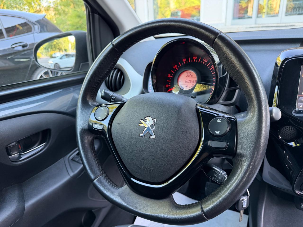 Peugeot 108 VTi 68 5 porte Allure