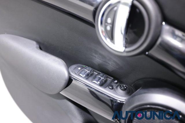 MINI Cooper 1.5 COOPER CAMDEN 5 PORTE FARI LED