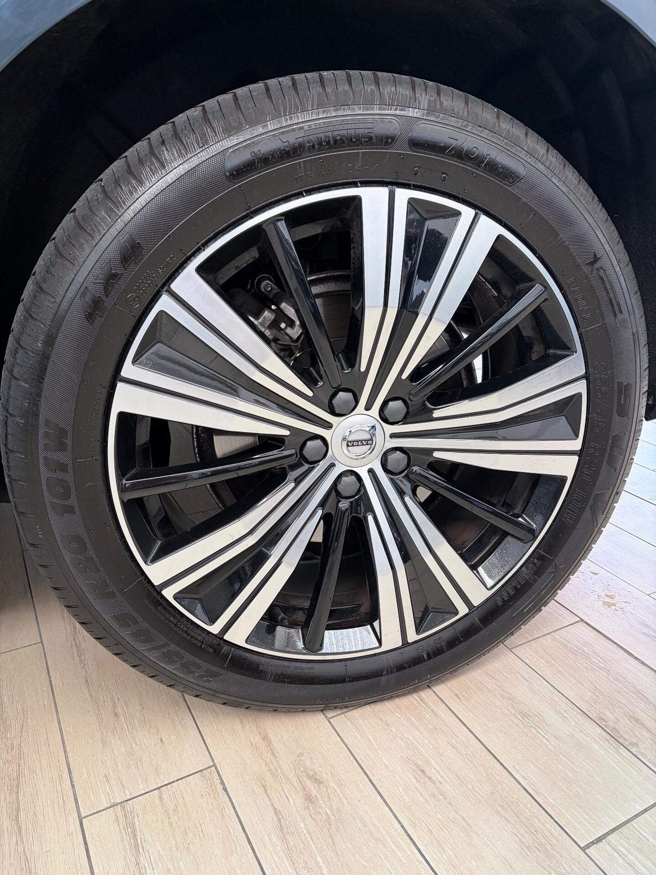 Volvo XC60 B4 (d) AWD automatico Plus Bright