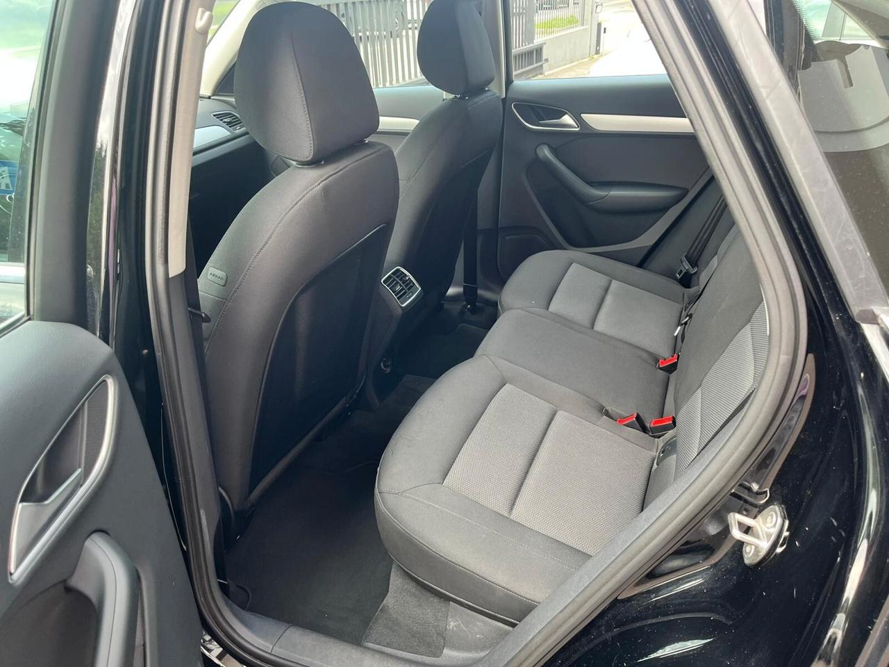 Audi Q3 2.0 TDI 120 CV S tronic S line Edition