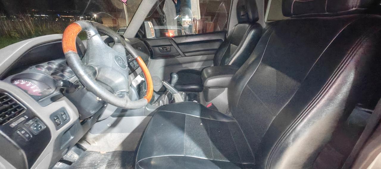 Mitsubishi Pajero 3.2 16V DI-D 3p. GLS2
