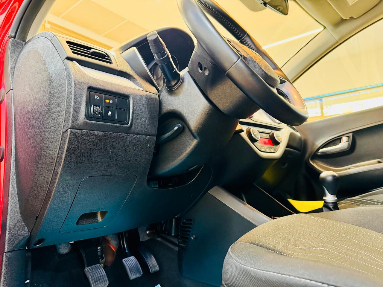 Kia Picanto 1.0 5p. NAVI / R-Camera / Touch